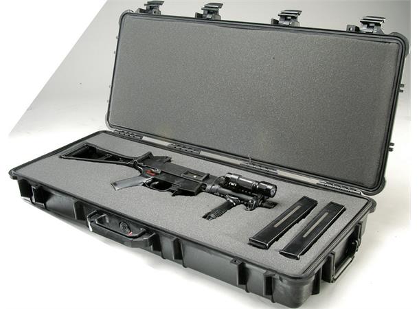 PELI CASE 1700 m/skum, sort Innv. mål: 908x343x133 mm