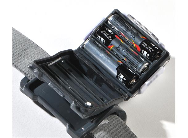 PELI 2740 LED hodelykt m/3 stk LED,sort